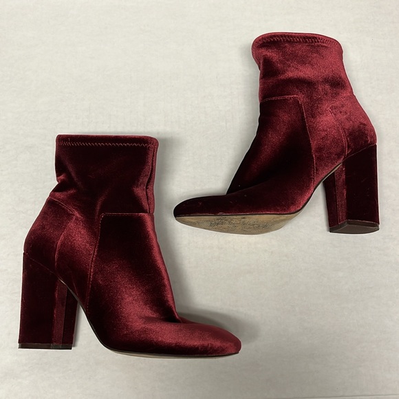 Nine West Corban burgundy crushed velvet heeled booties sz 6.5 - Picture 1 of 11